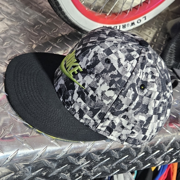 2FOR$40 Nike snapback - Picture 4 of 7